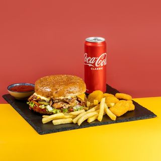 ბურგერ შაურმის კომბო მენიუ