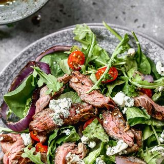 სტეიკ სალათი 