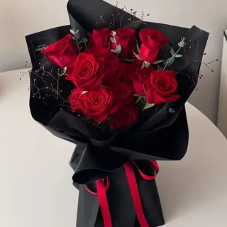 წითელი ვარდების თაიგული (10ც)