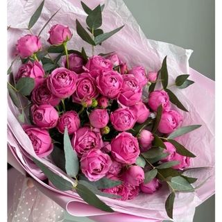 სპრეი ვარდების თაიგული