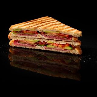 სენდვიჩი ბეკონ