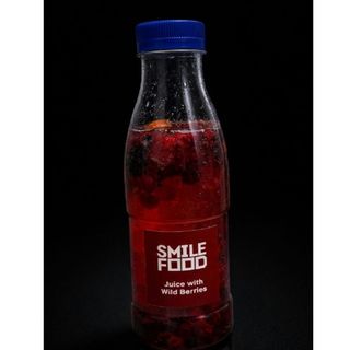 კენკრის ლიმონათი ყინულით