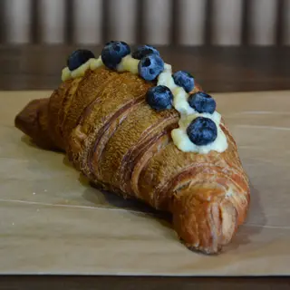 Croissant with fruit
