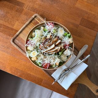 Caesar salad with shrimp