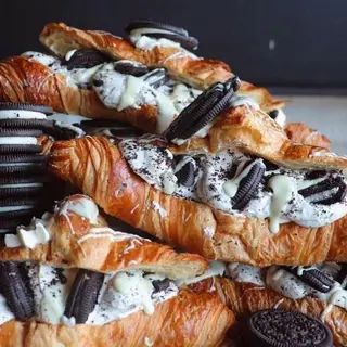Sweet Croissant with oreo