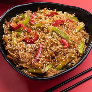 ბრინჯი ბოსტნეულით