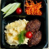 კოტლეტი და პიურე