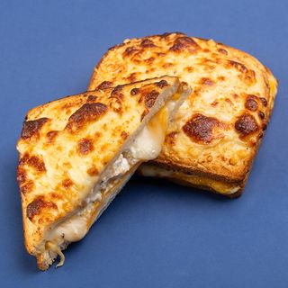 ტოსტი 4 ყველით Croque Monsieur 4 cheese