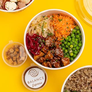 ქათმის ტერიაკის სალათი