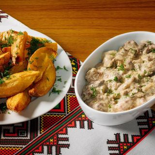 Chicken Stroganoff with Mushroom & Potato