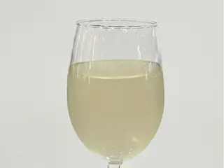 White Wine, semi sweet