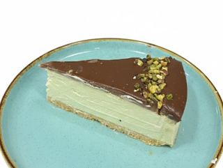 ფსტის ჩისქეიქი ბელგიური შოკოლადით