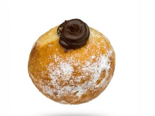 დონატი ნუთელას კრემით