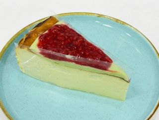 ფსტის სან-სებასტიანის ჩისქეიქი ჟოლოთი