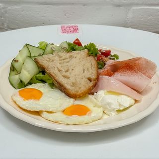 ათქვეფილი ლორით