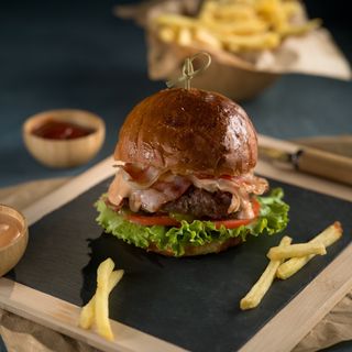 ბეკონატორი