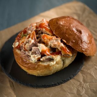 შაურმა ტოსტი