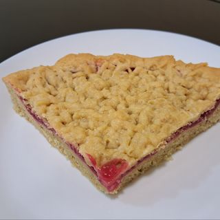  ვენური პეროგი ჟოლოს ჯემით 1/4