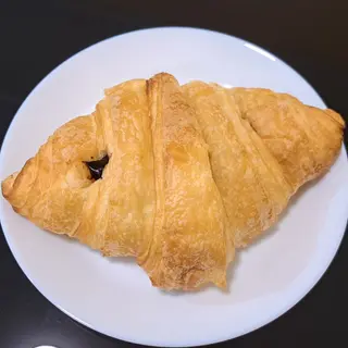 კრუასანი შოკოლადით