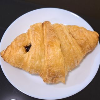  კრუასანი შოკოლადით