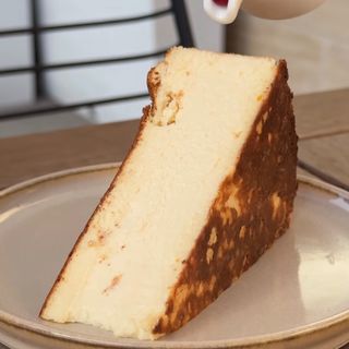 სან სებასტიან ჩიზქეიქი San Sebastian Cheesecake