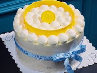 ტორტი კრემყველით და ტროპიკით