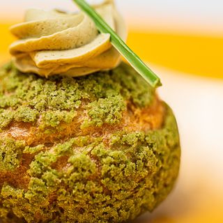 ფსტის შუ Pistachio choux
