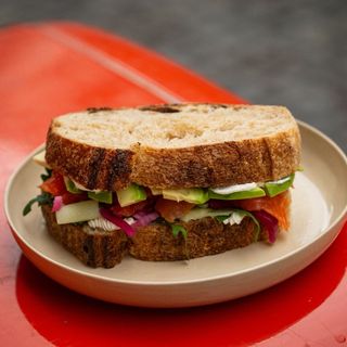 ტარტინი ორაგულით Tartine with salmon
