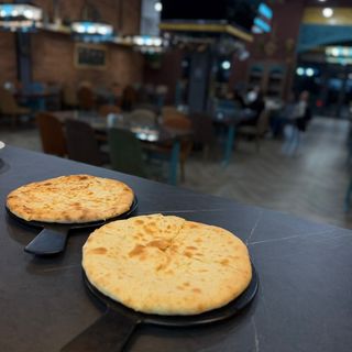 იმერული ხაჭაპური ( 4  ნაჭრიანი )