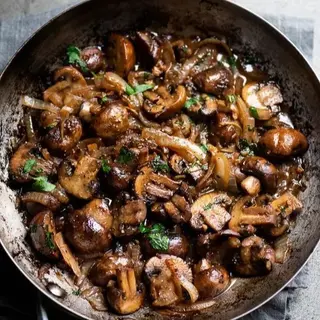 შემწვარი სოკო/Жареные грибы/Fried mushrooms