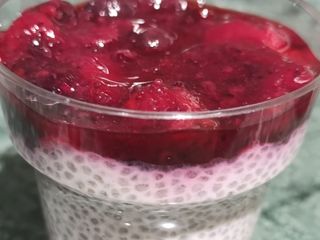 ჩიას პუდინგი კენკრით