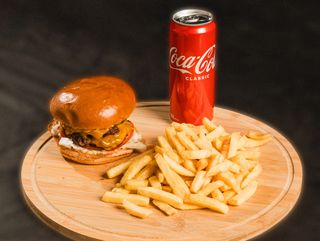 ორმაგი ჩიზბურგერის კომბო