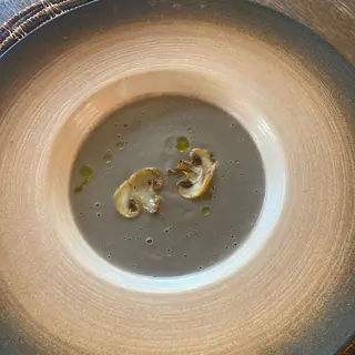სოკოს კრემ-სუპი კრუტონებით/Cream of mushroom soup with croutons