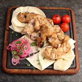 ქათმის მწვადი/chicken barbecue