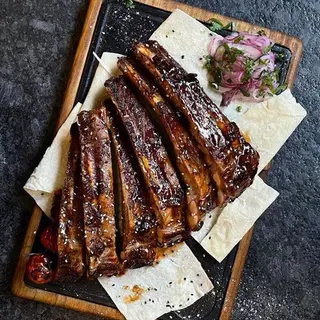 ღორის ნაკრები ტკბილი ჩილის სოუსში/pork ribs in sweet chili sauce