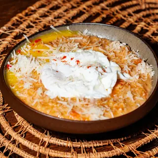 შვრის ფაფა კვერცხი პაშოტით/oatmeal with tomates and poached egg
