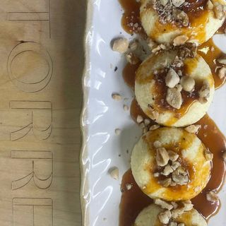 სირნიკი მარილიანი კარამელით, 4 ცალი