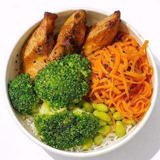 ბოულის თასი (გამომცხვარი ქათმის ფილე, ბოსტნეული)