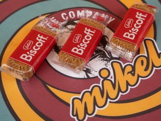 ბისკოფის ორცხობილა.