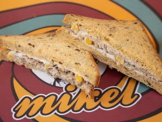 თინუსის სენდვიჩი