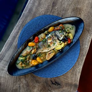 დორადო იზოლანას სოუსში