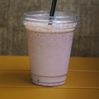 სმუზი ჟოლო და ბანანი