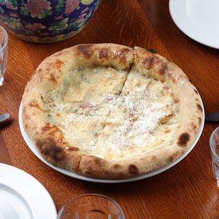 ოთხი ყველის პიცა