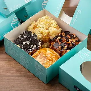 1 Caramel Lovers Bon, 1 Cookie-Choco Bon, 1 Turtle Bon, 1 Apple Crumble Bon