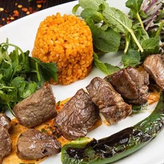 მწვადი.  Et şış