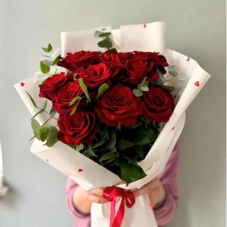 წითელი ვარდების თაიგული 2