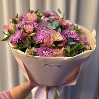 ქრიზანთემები და ალსტრომერიები L