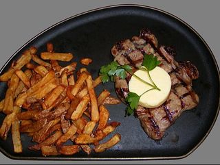 ღორის სტეიკი ფრის გარნირით