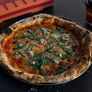 ტარხუნა ბლუ .TARRAGON BLUE 