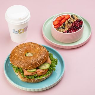 კომბო N1 - ორაგულის ბეიგელით